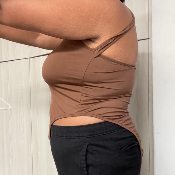 SHEIN ONE SHOULDER TANK - Picture 4 of 4